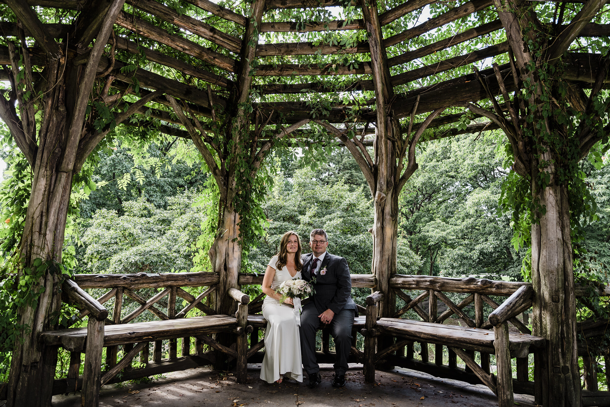 Central-Park-Dene-Summerhouse-Summer-Microwedding9.jpg