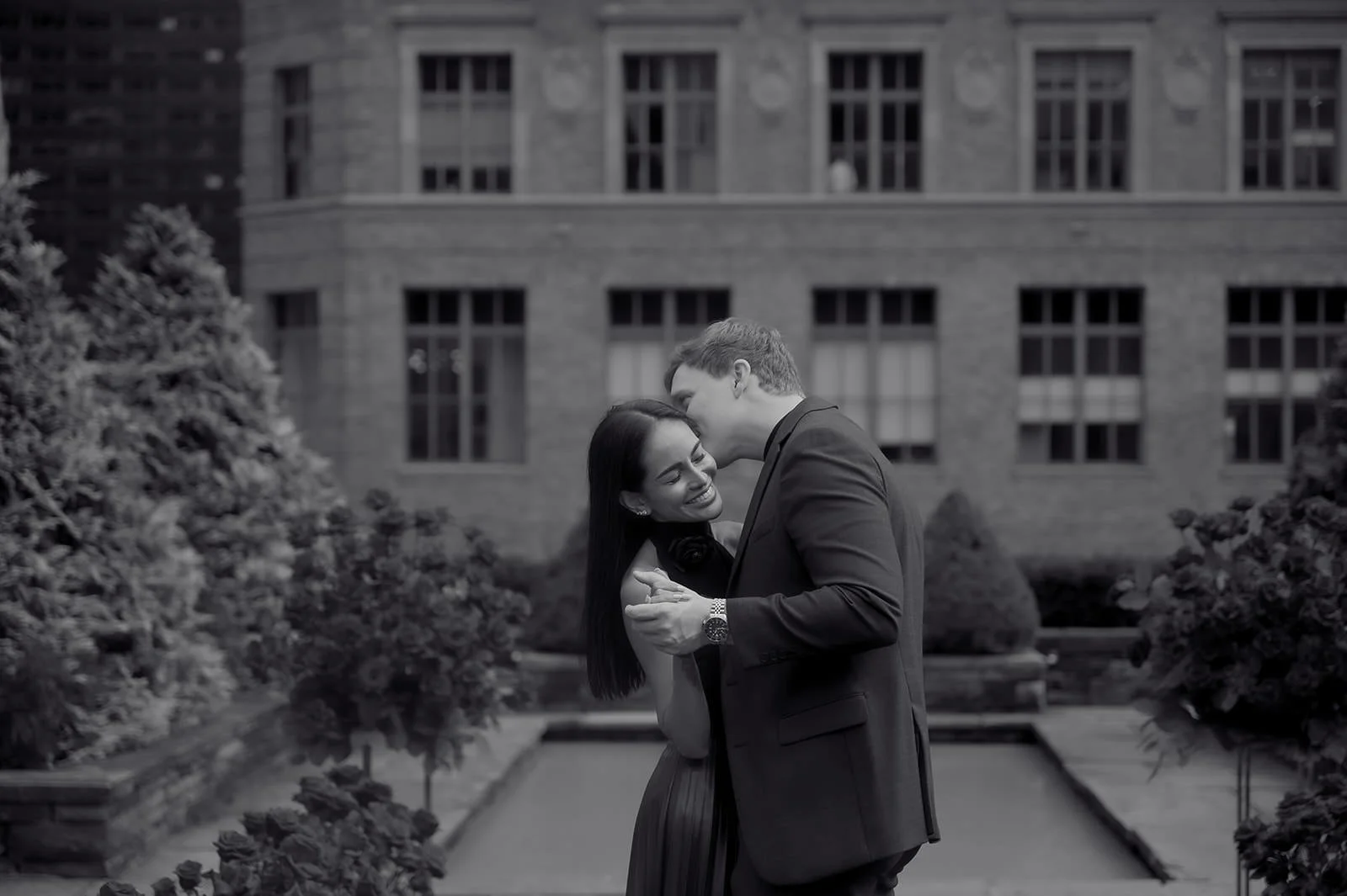 620_loft_garden_engagement_4.jpg