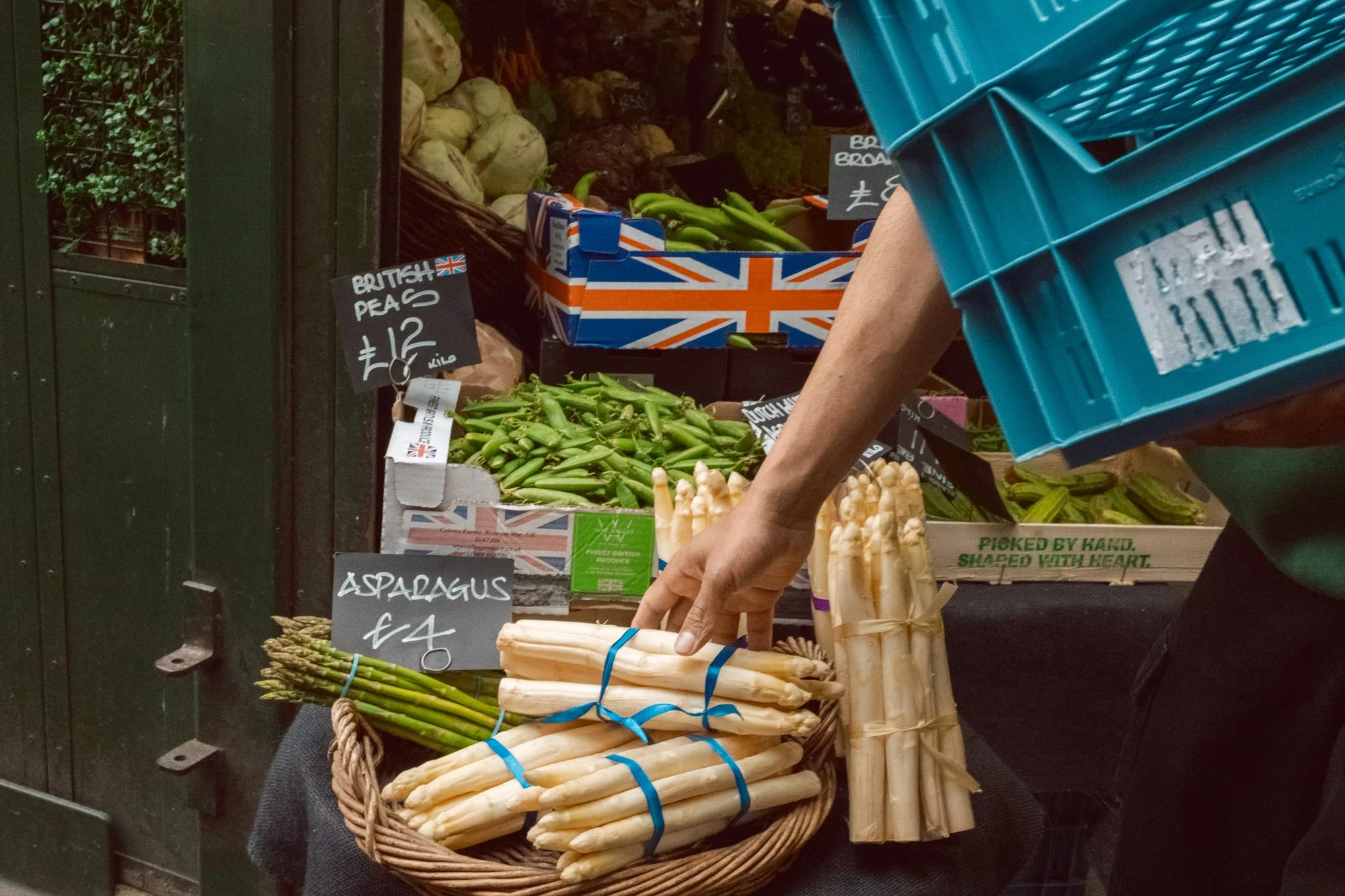 Street Photography - Borough Market - Fujifilm - Andy Kirby - MrKirby Photography-42.jpg