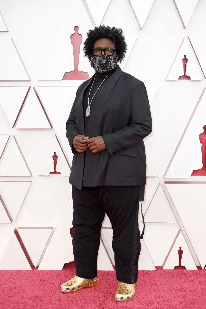 questlove-oscars-2021-crocs.jpg