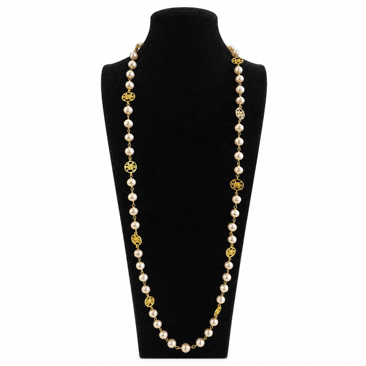 Vintage 1990 Chanel Long Pearl Necklace