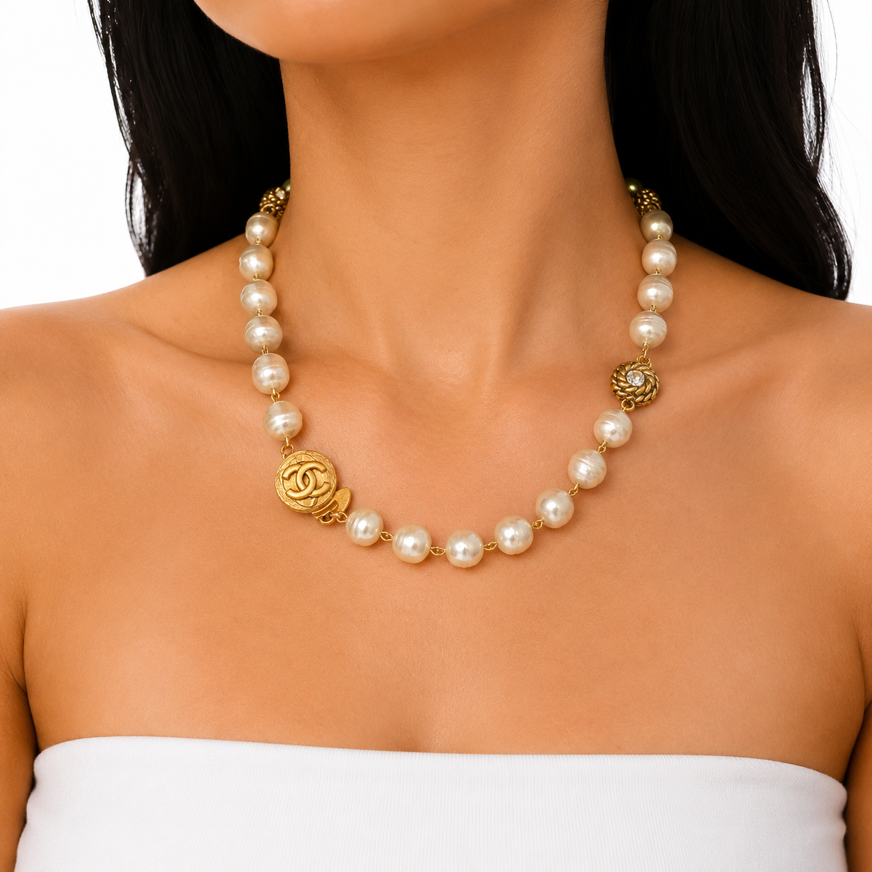 pearl necklace short.png