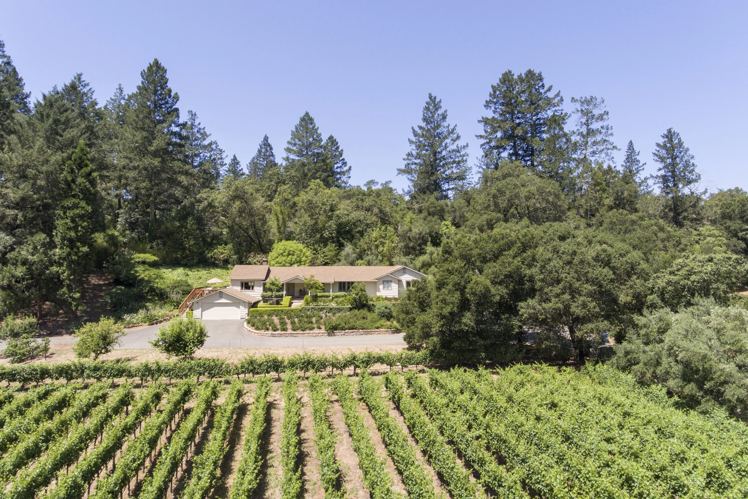 $1.765M - 107 Lilac Lane