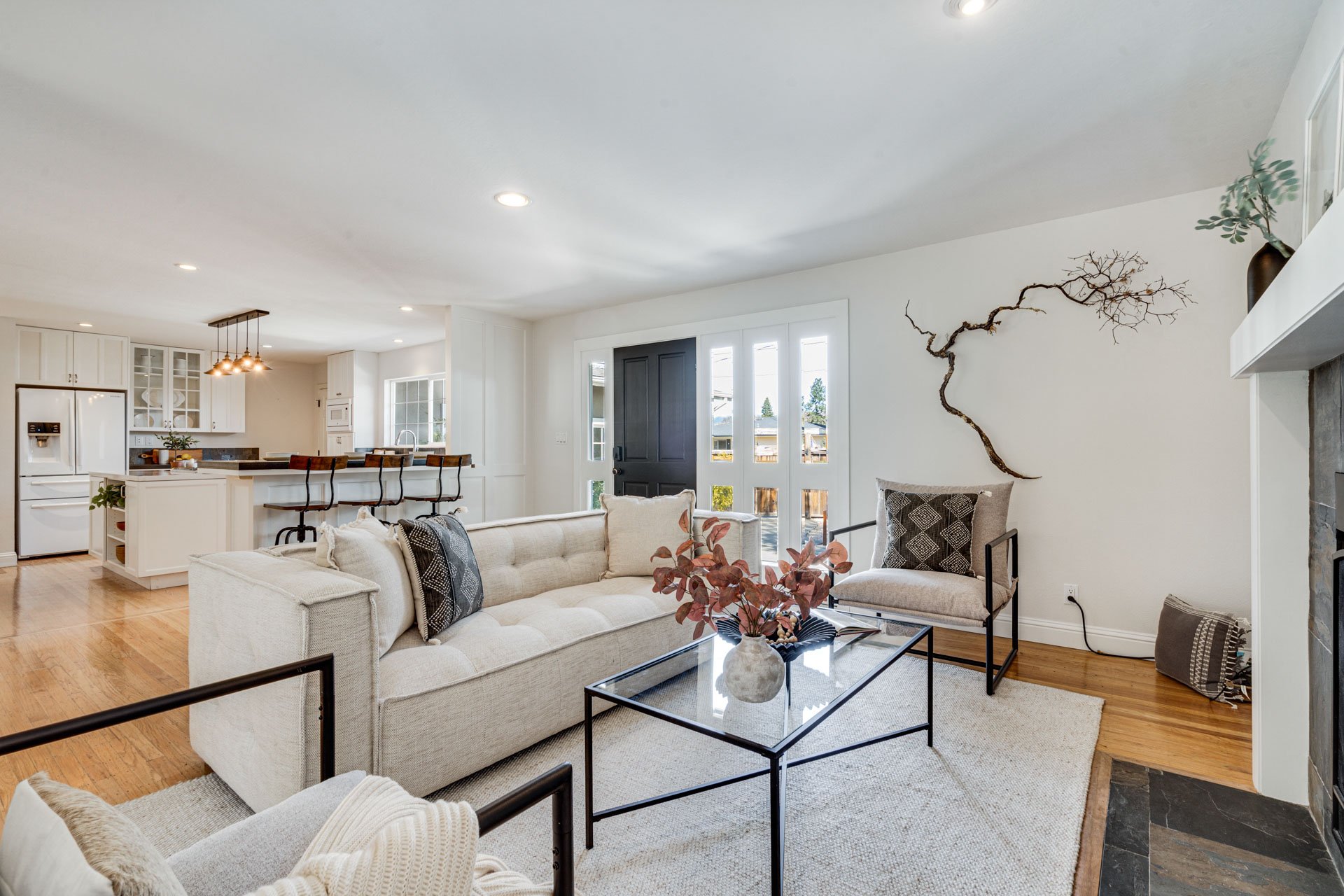 03_Napa-Valley_Luxury-Home_Sothebys_June-2025.jpg