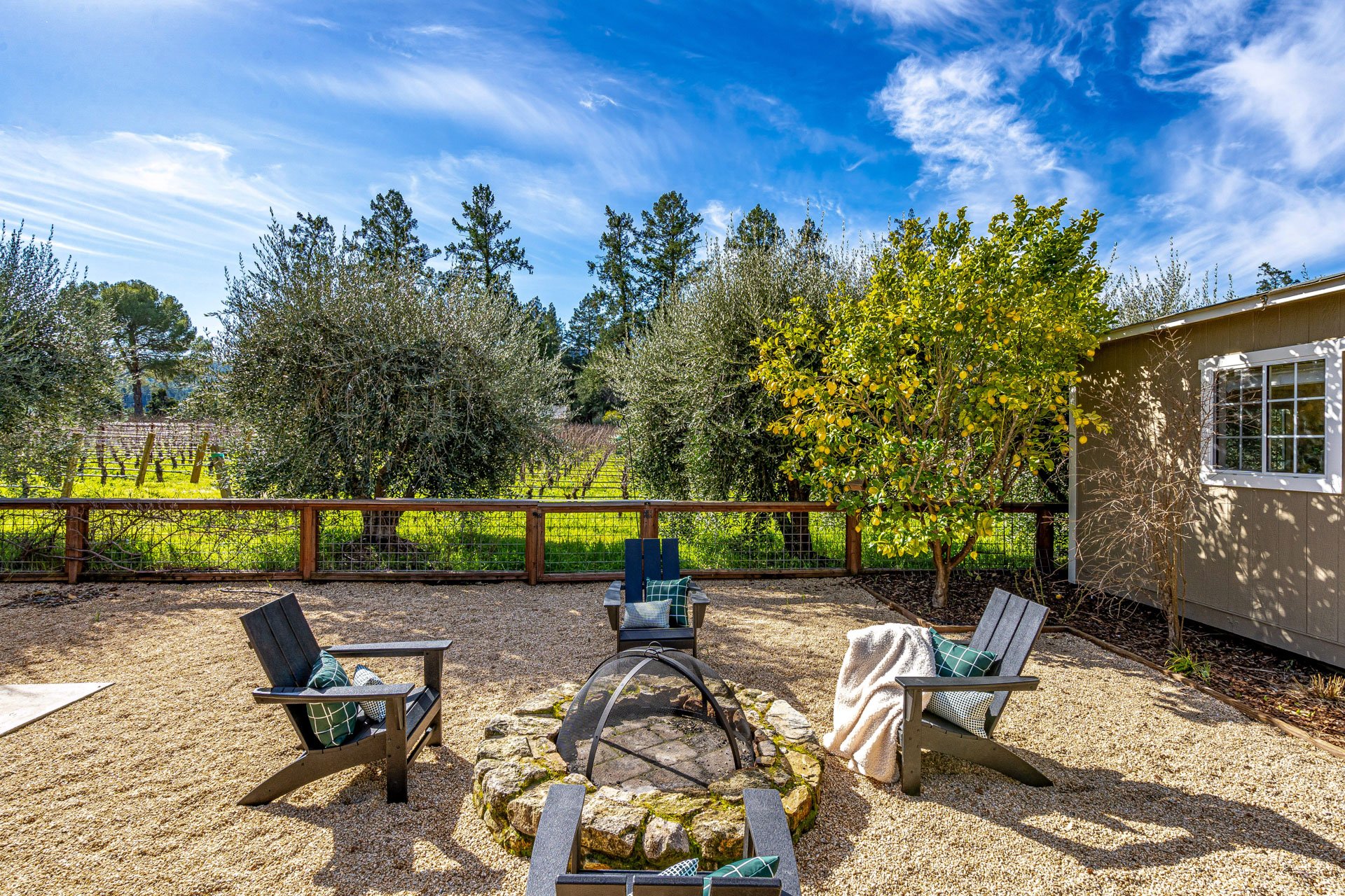02_Napa-Valley_Luxury-Home_Sothebys_June-2025.jpg