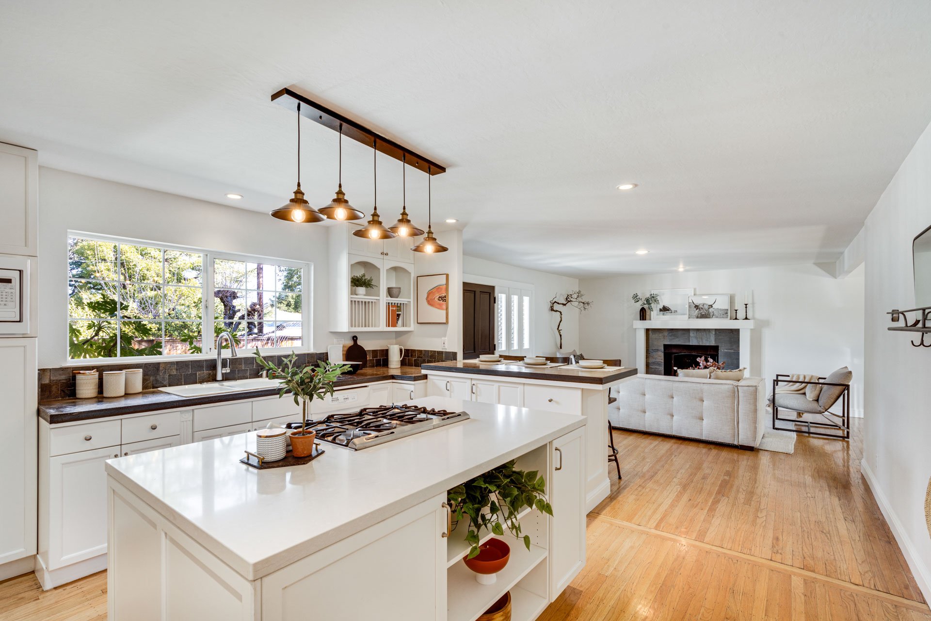 04_Napa-Valley_Luxury-Home_Sothebys_June-2025.jpg