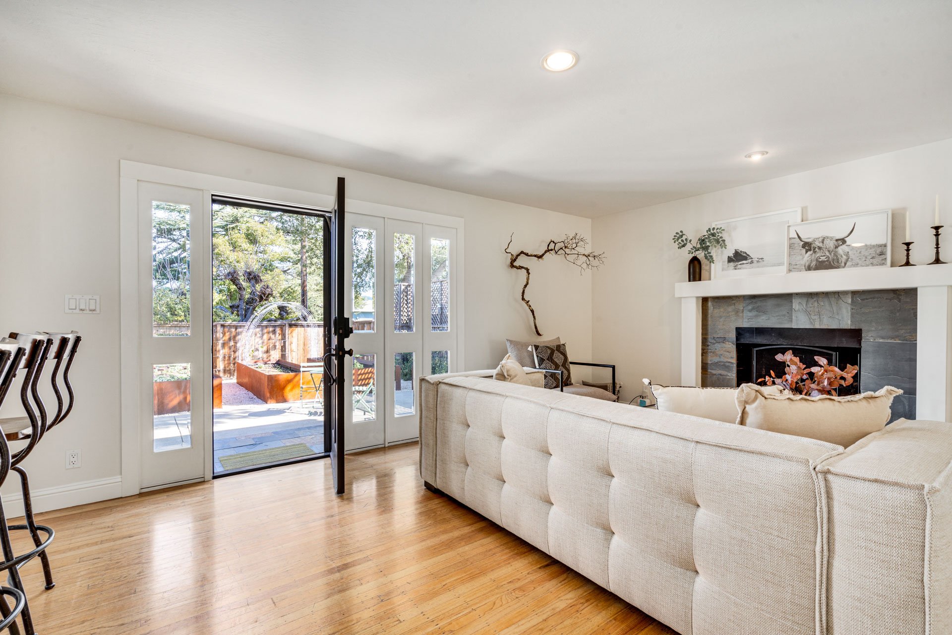 12_Napa-Valley_Luxury-Home_Sothebys_June-2025.jpg