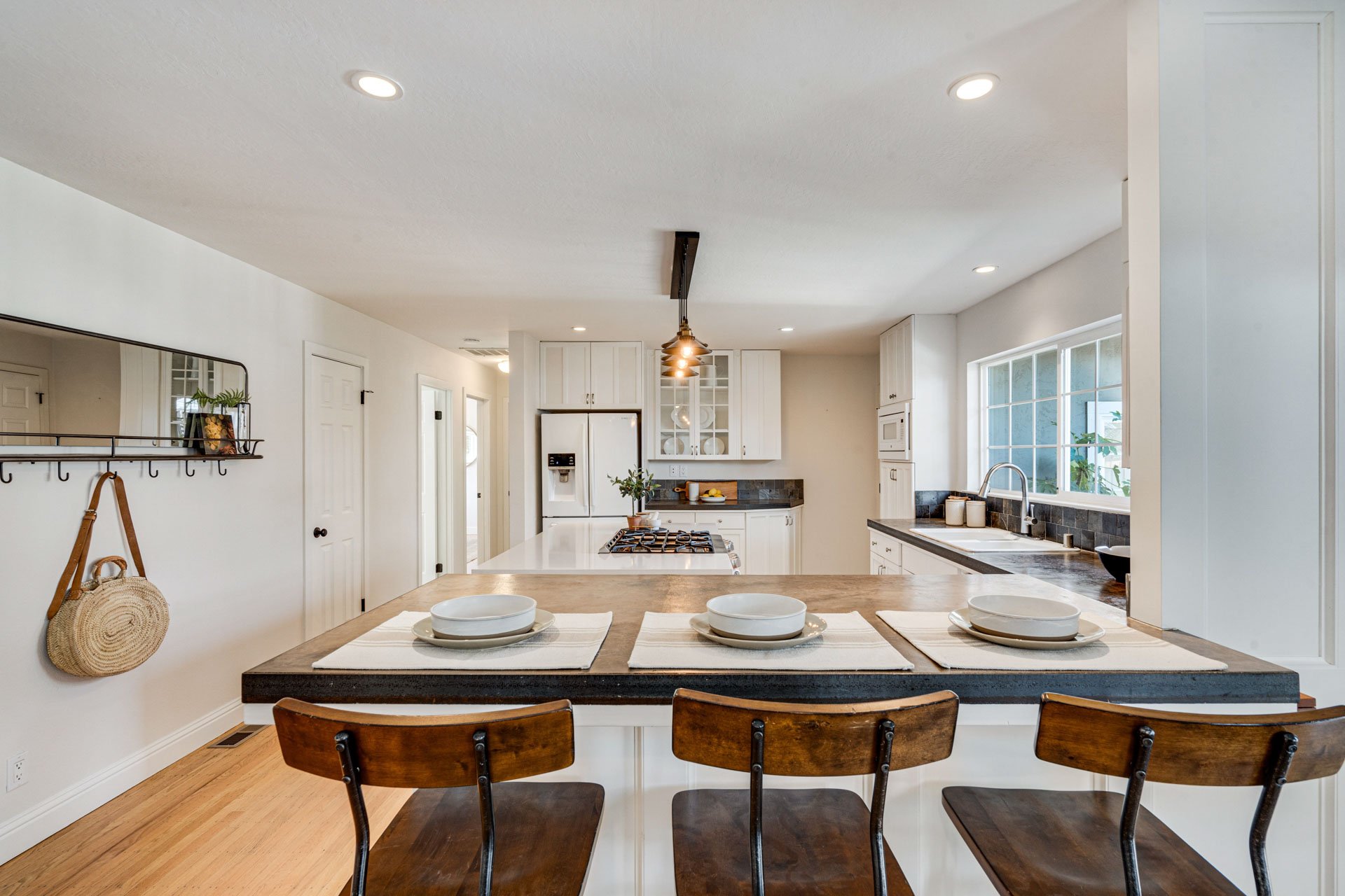 18_Napa-Valley_Luxury-Home_Sothebys_June-2025.jpg