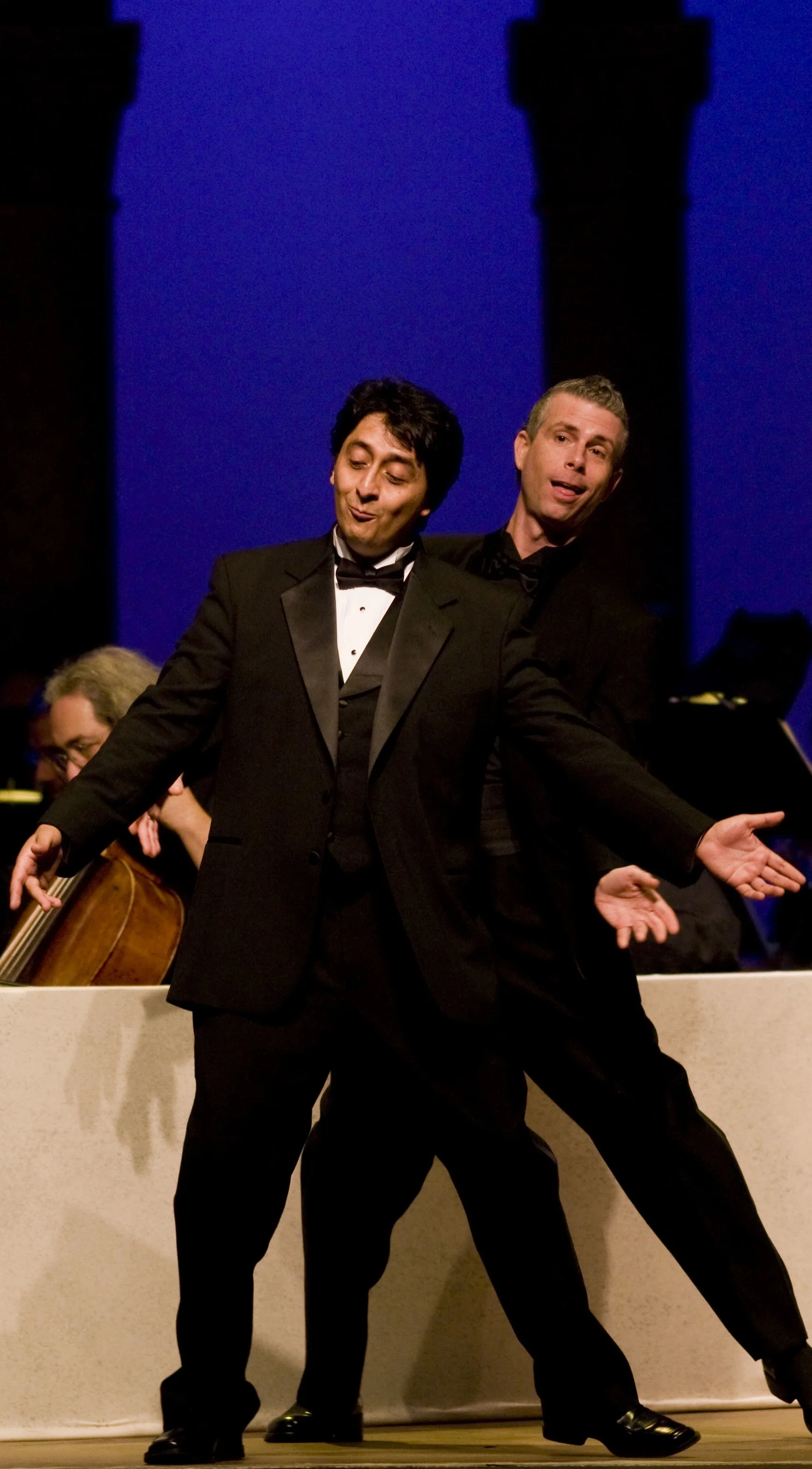 Ricardo Herrera and Daniel Mobbs in Il barbiere di Siviglia at Caramoor (photo © Gabe Palacio)