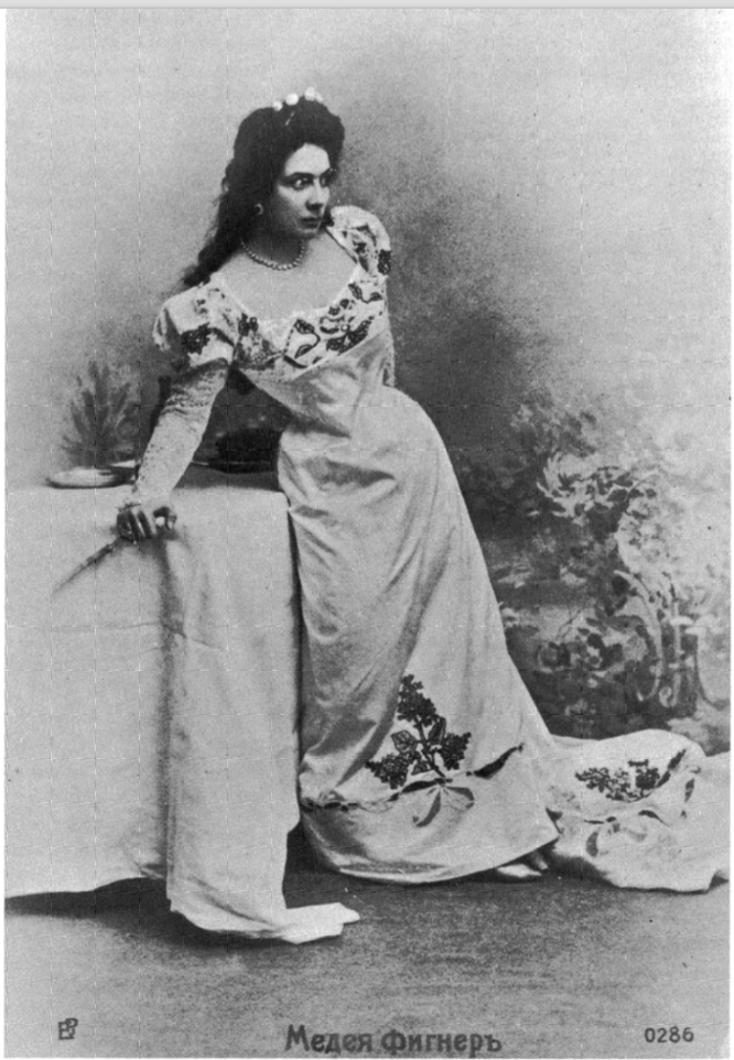 Medea Mei-Figner as Tosca