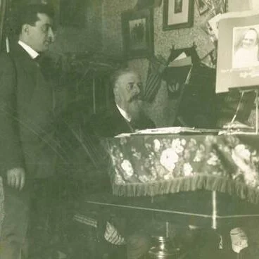 Corrado Pavesi Negri giving a lesson in Piacenza