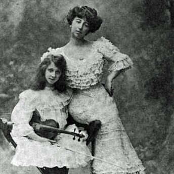 Annie Vivanti with daughter Vivien Chartres