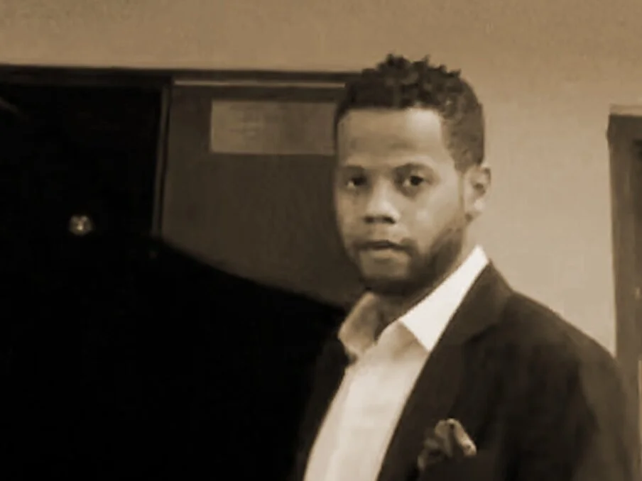 Sepia+oliver.jpg