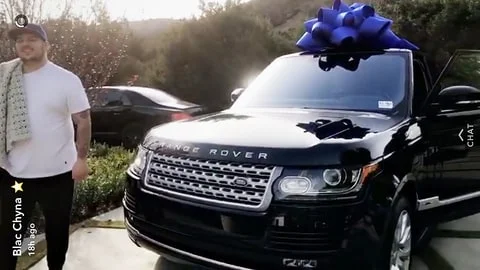 blac-chyna-rob-kardashian-range-rover-03-410869da-25bb-49e6-b7cf-1eaabf9805e9.jpg
