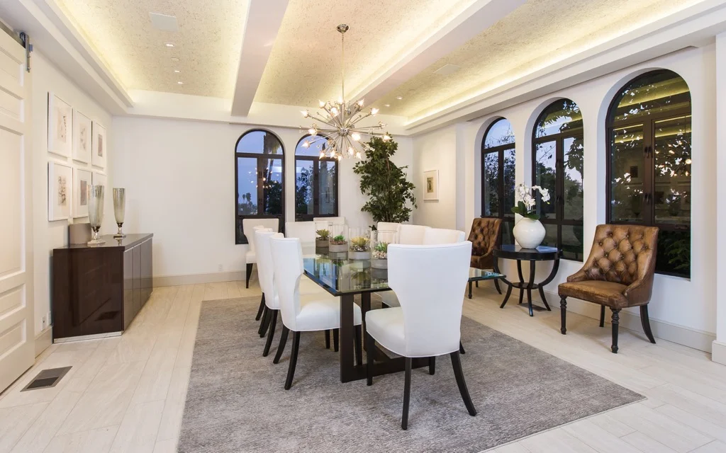 rihanna-house-hollywood-house-photos-20.jpg