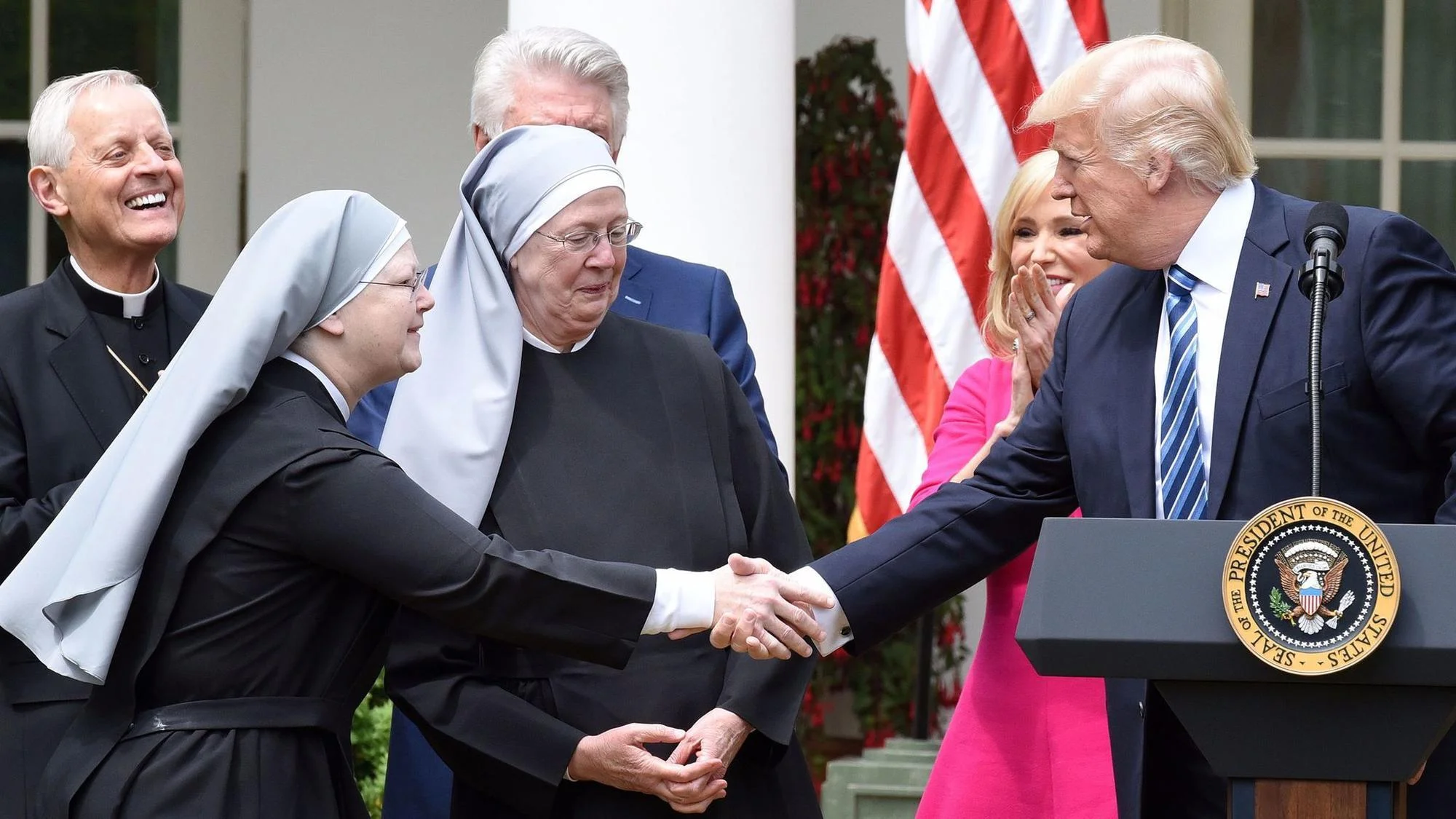 la-fi-hiltzik-trump-contraceptives-20171006.jpg