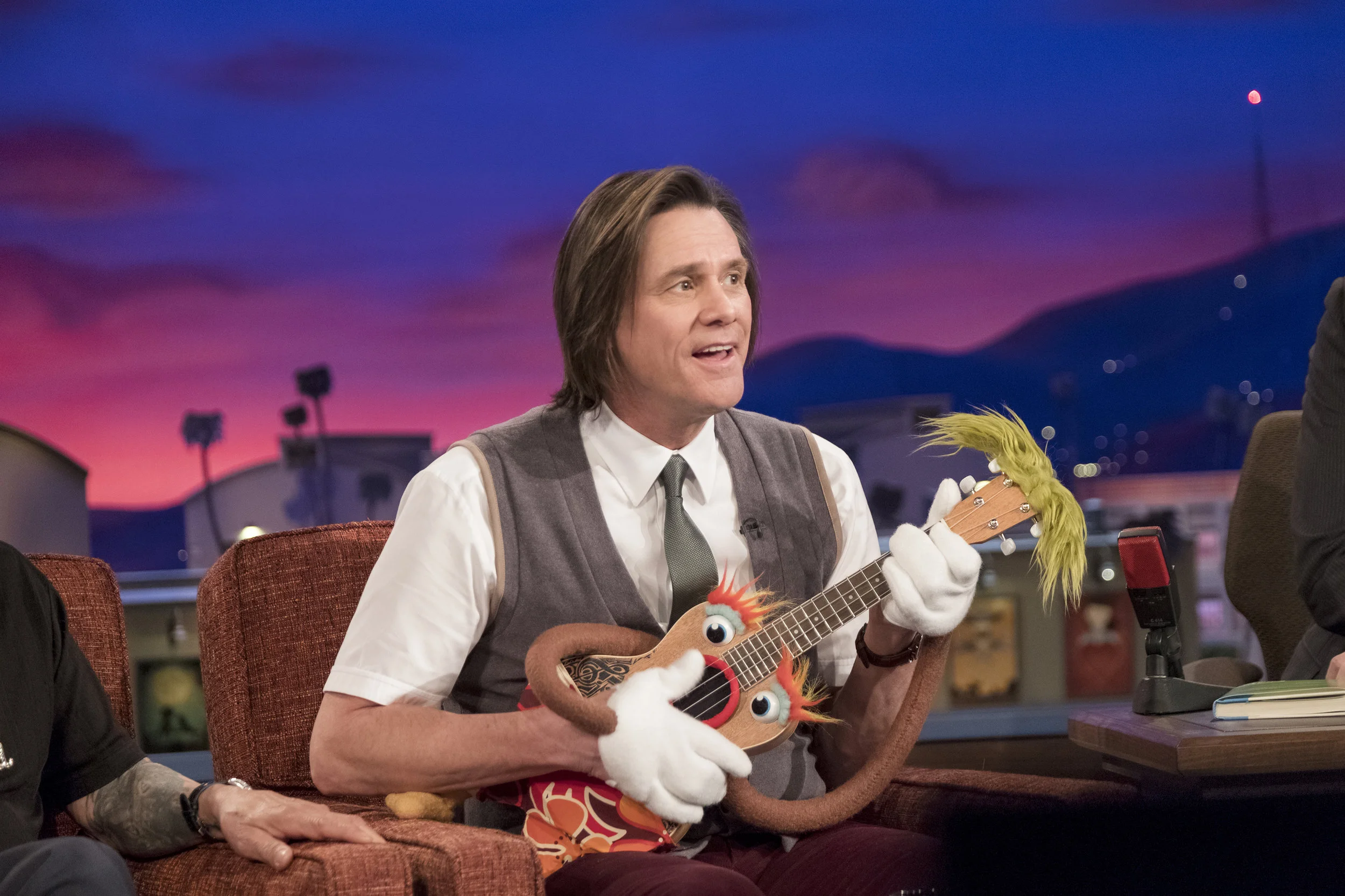 KIDDING_101_2935R.jpg