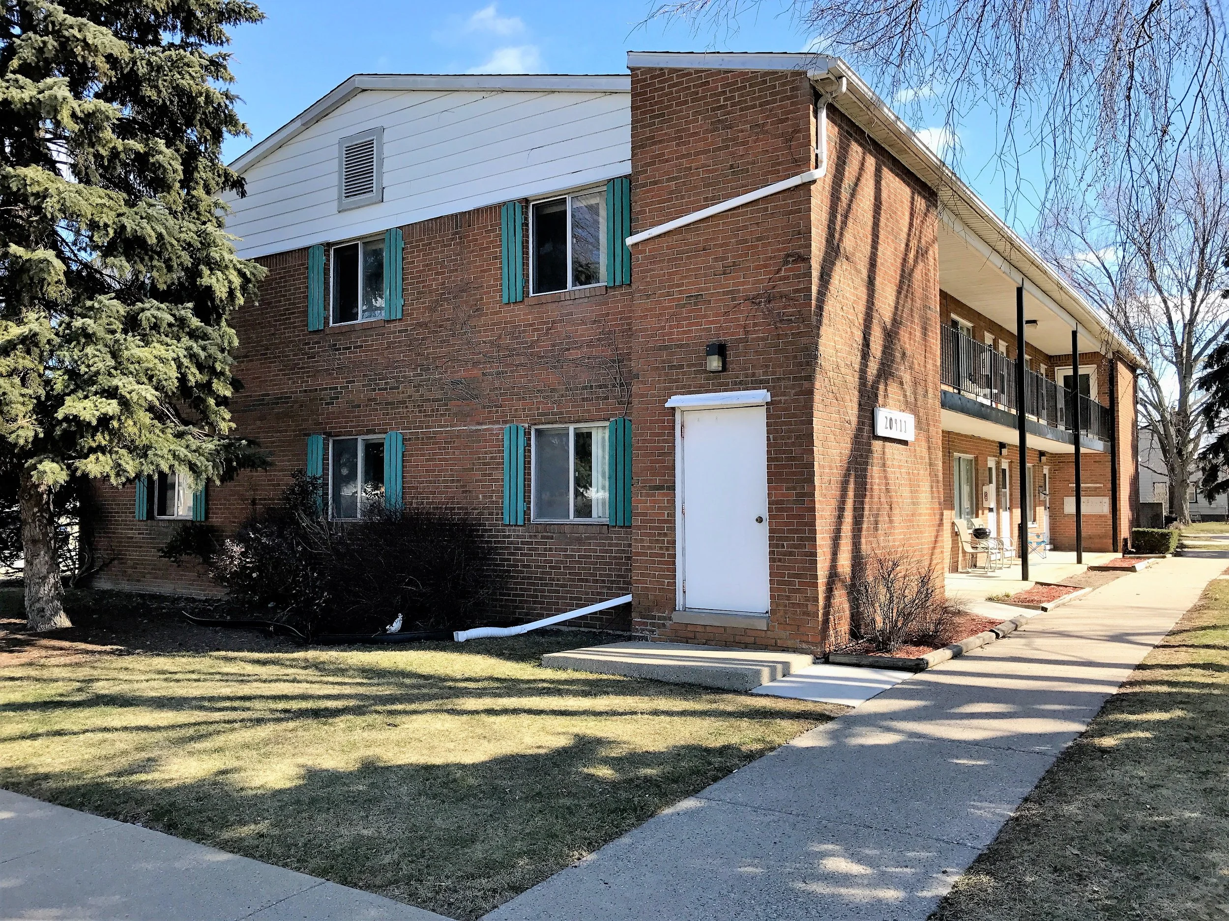  9 Unit | 20411 Twelve Mile Rd Roseville, MI 48066   