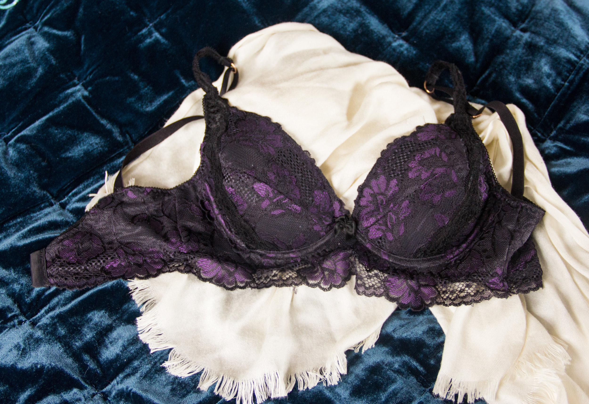 Sewing the world's OLDEST BRA!  Old bras, Diy bra, Diy clothes and shoes