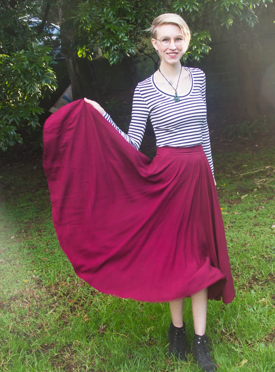 I swear I was just going to do quick patio photos for this shirt… but how could I resist MORE swishy skirt pictures!?!