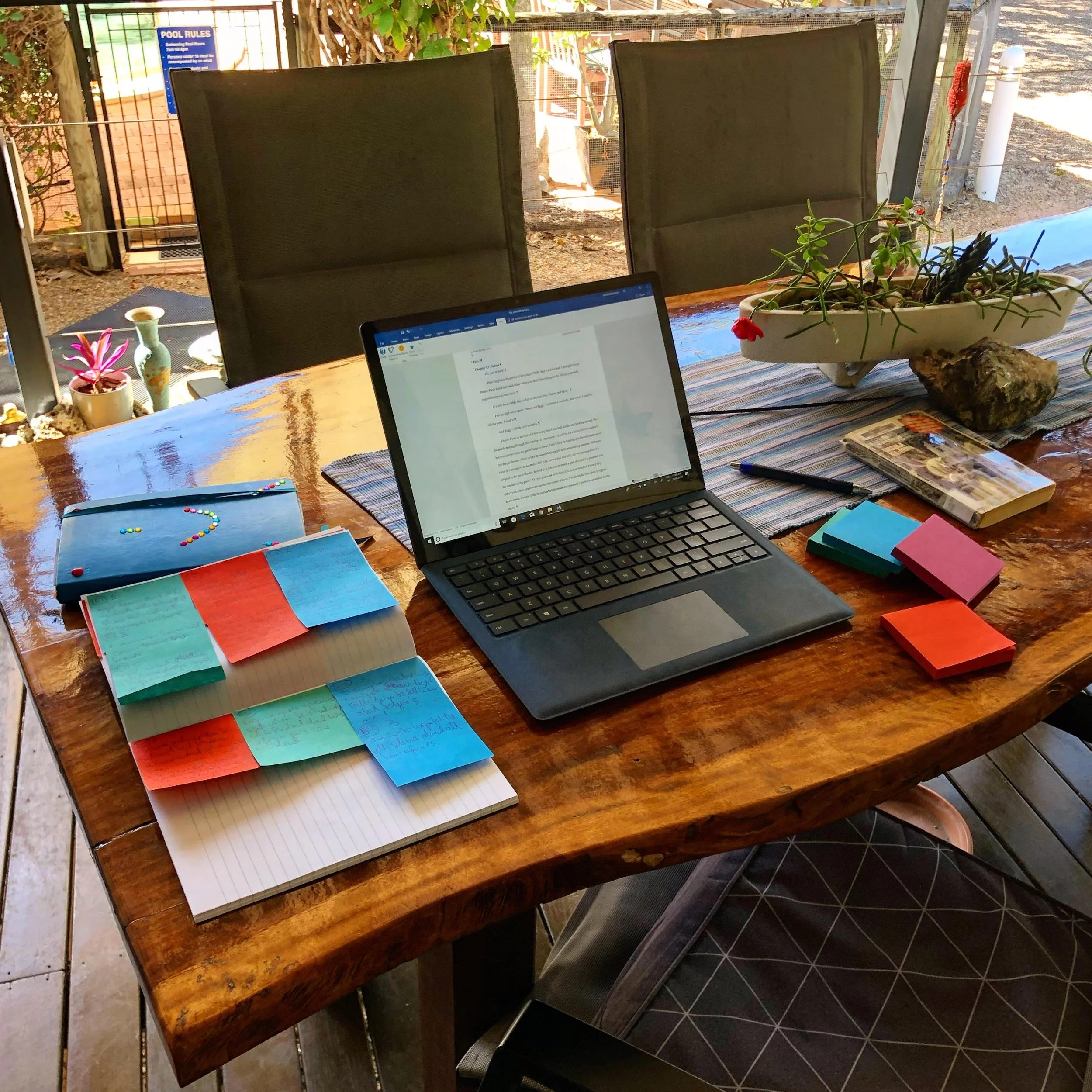 Foreshadowing vs telegraphing 