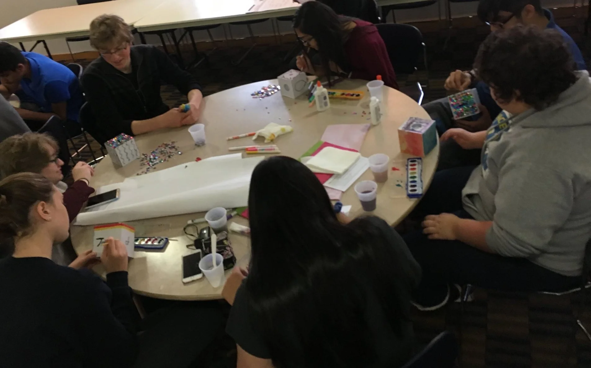 11th and 12th grade Ismali Muslim and Jewish students learning together.