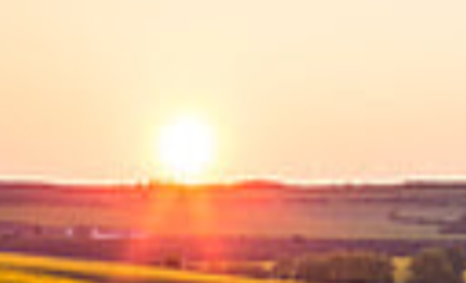 WHERE THE LIGHT LANDS                                       Seven Weeks of the Omer with Rabbi Amy Josefa Ariel