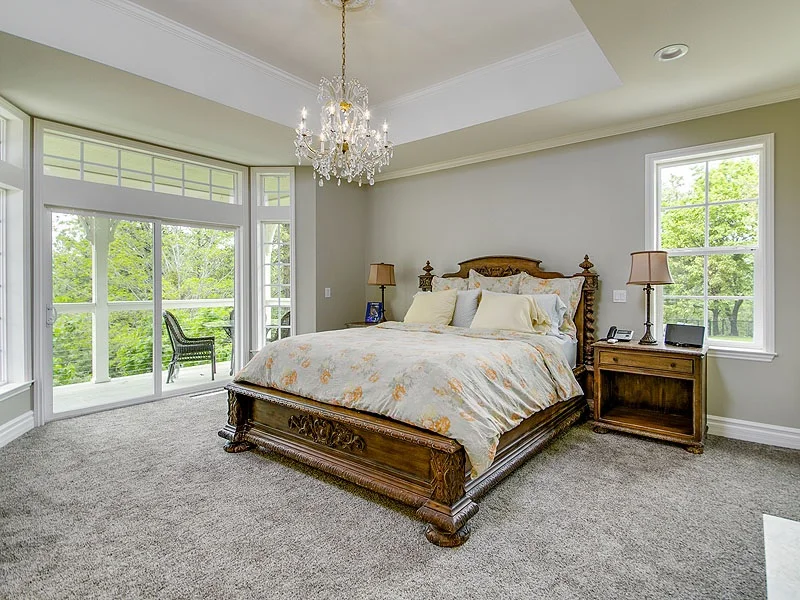Athena Master Suite King Bed