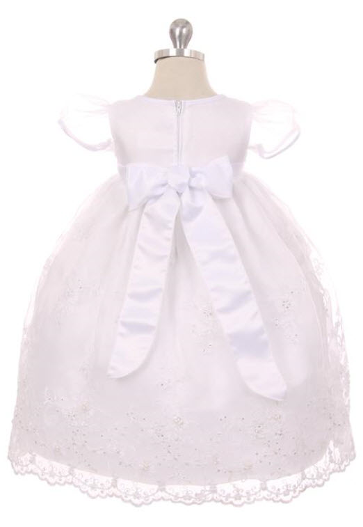 370 Christening gown 02.jpg