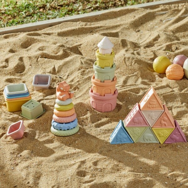 Triangle Stacker 2.jpg