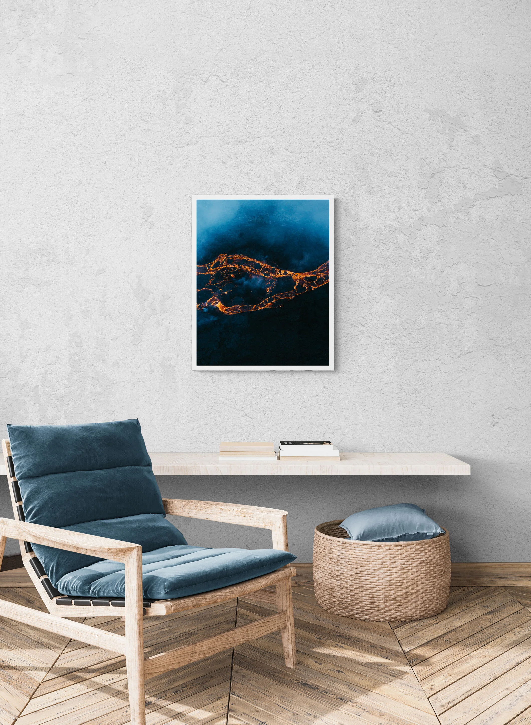 Cozy_room_with_armchair_and_wall_shelf (9).jpg