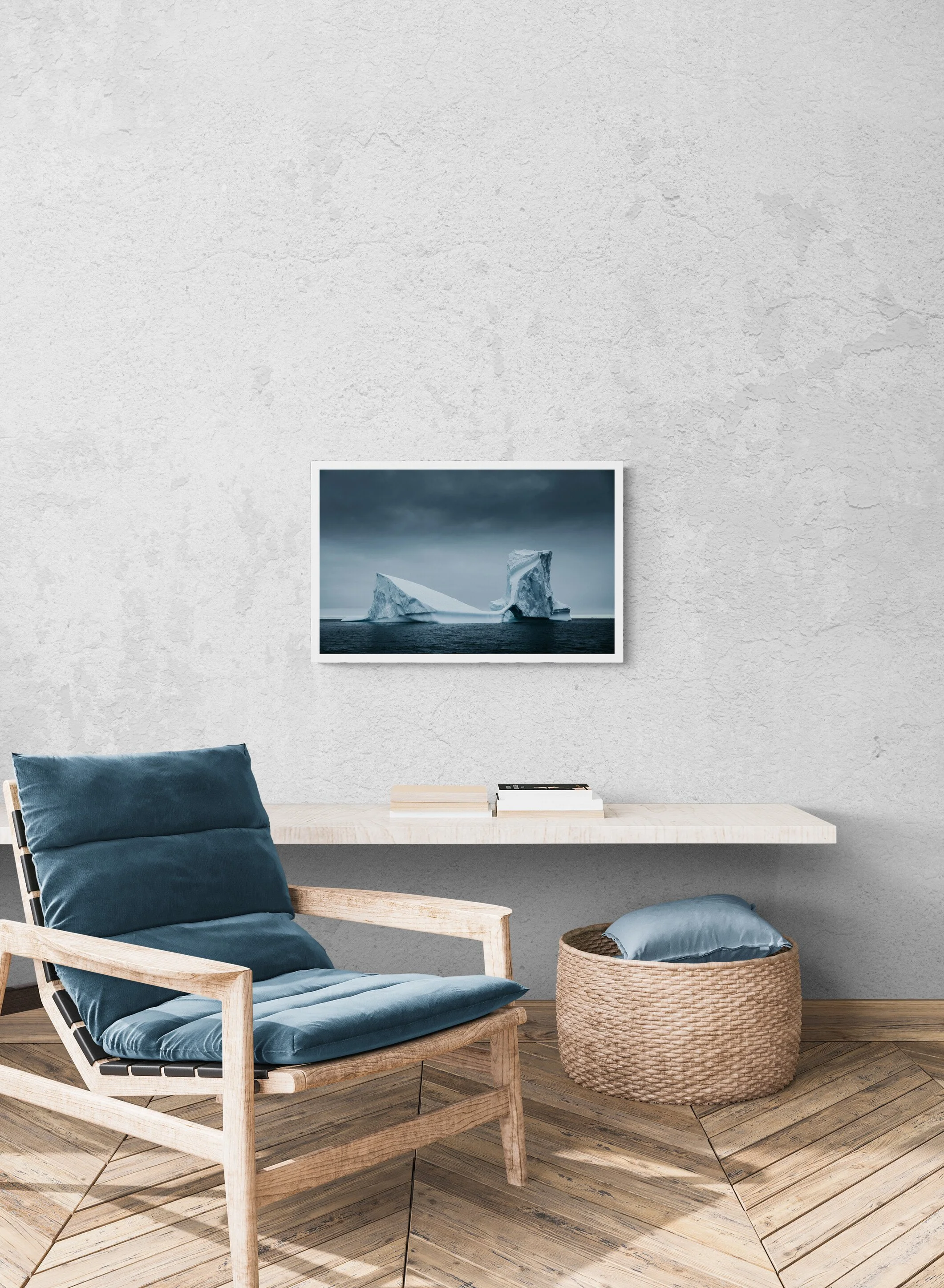 Cozy_room_with_armchair_and_wall_shelf-13.jpg