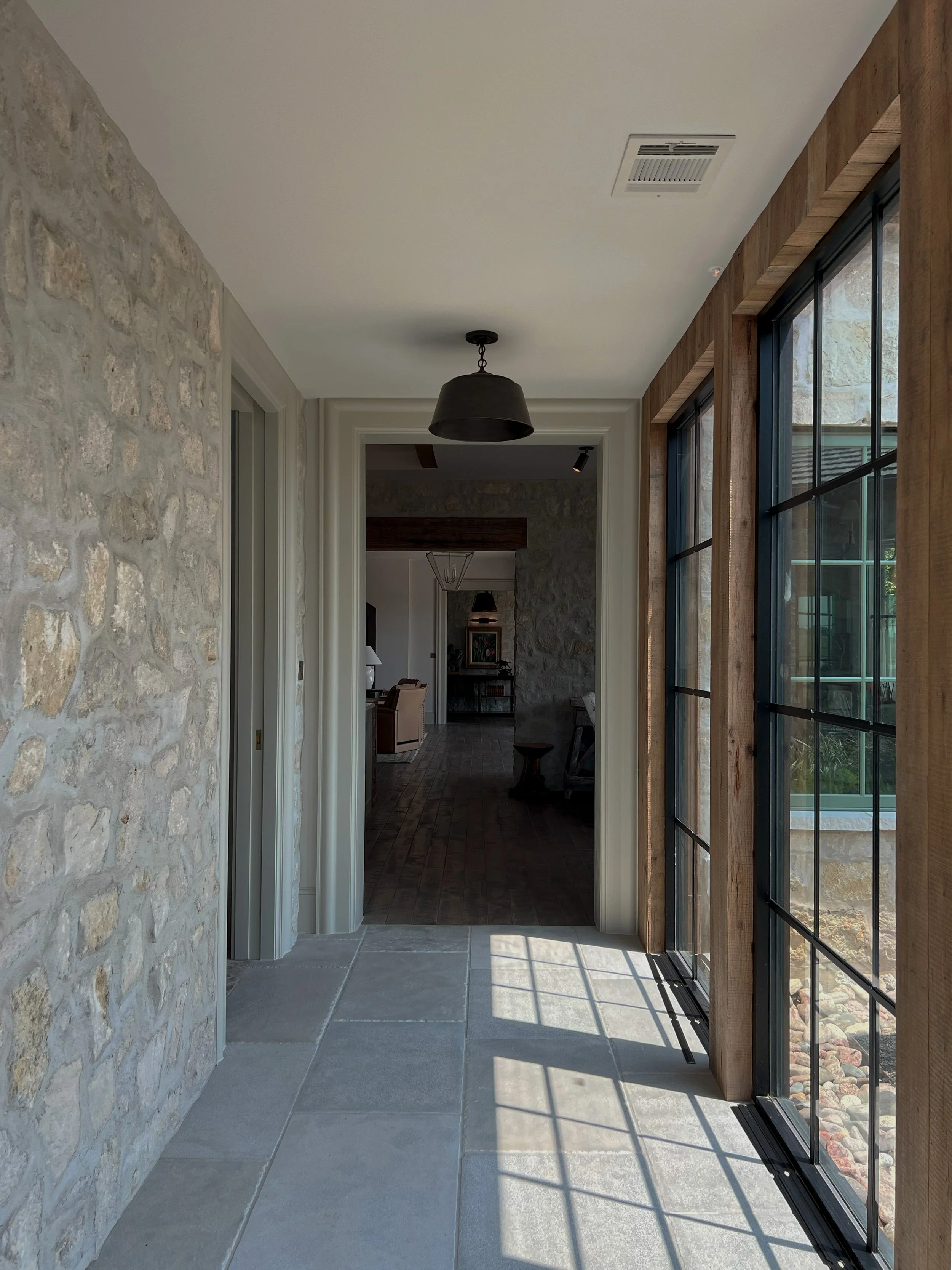INTERIOR - DINING HALL - TO KITCHEN.jpg