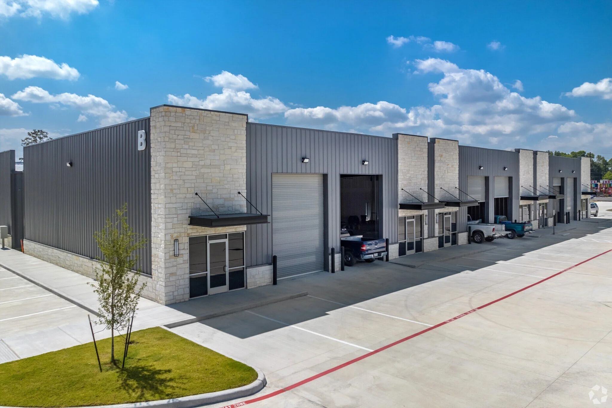 23435-FM-1314-Porter-TX-Building-Photo-2-LargeHighDefinition.jpg