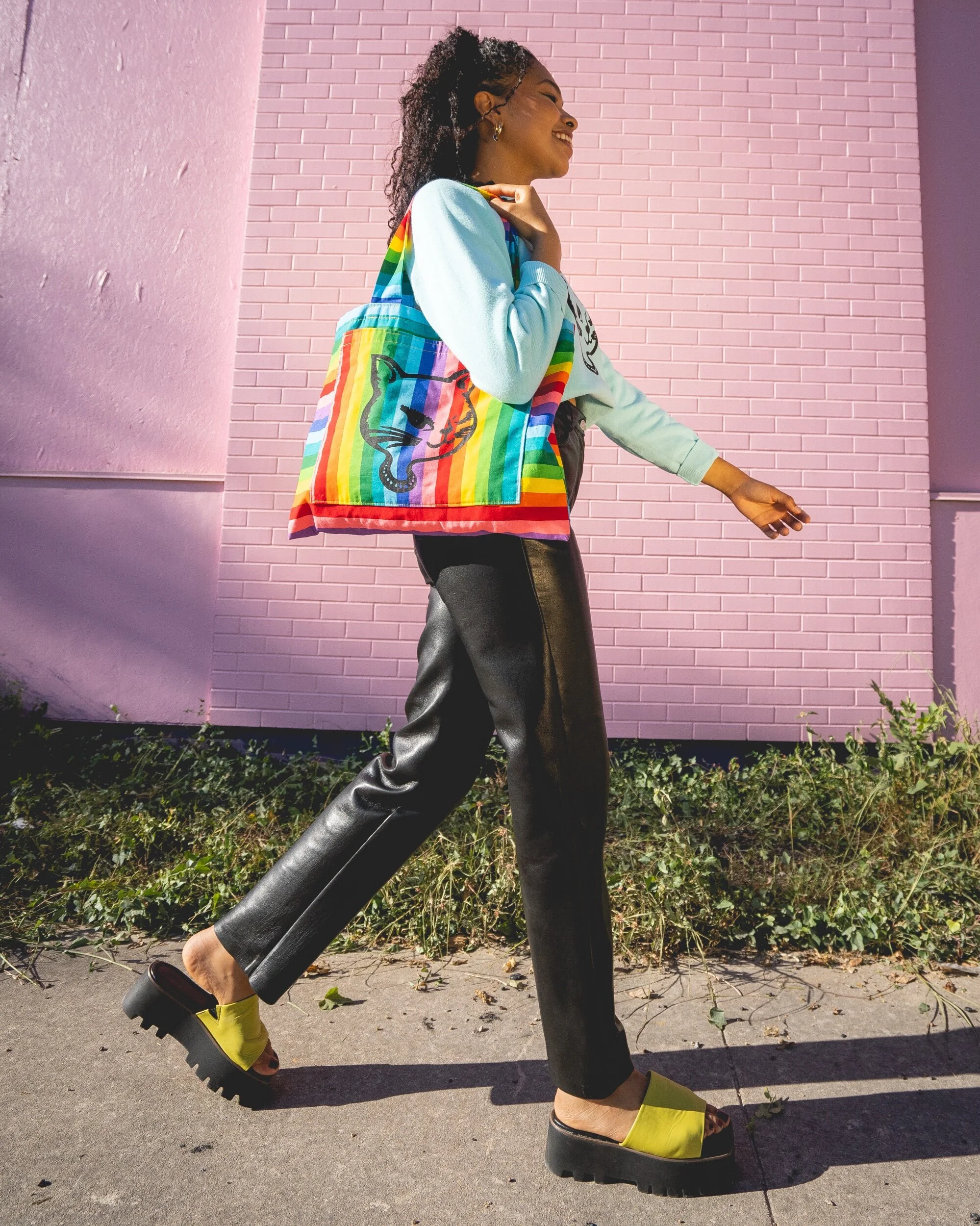 6D36183F-5C59-45CE-8300-1B5D4FDEED6F