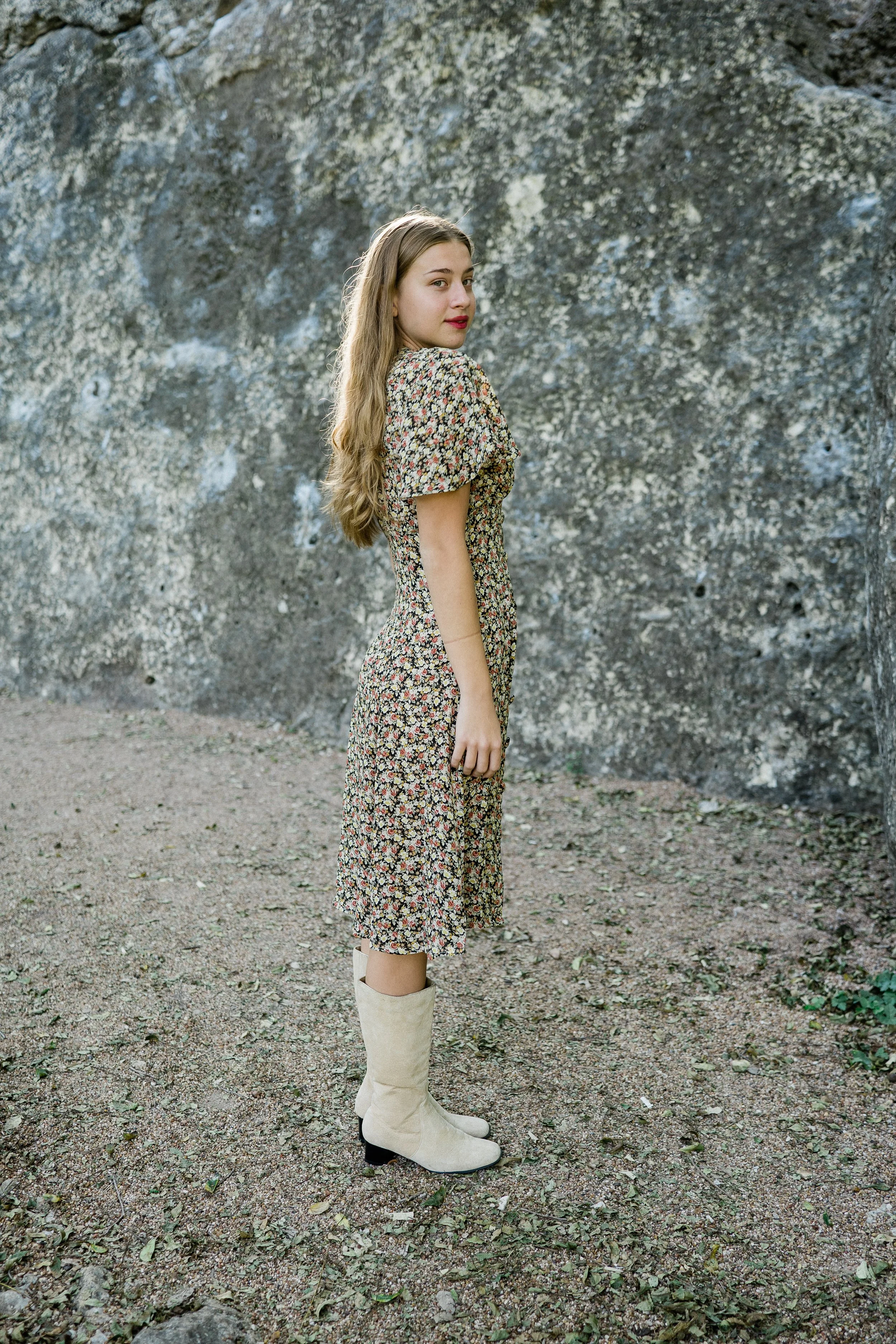WebhighRes_oddballl_floralDress_221003_002.jpg