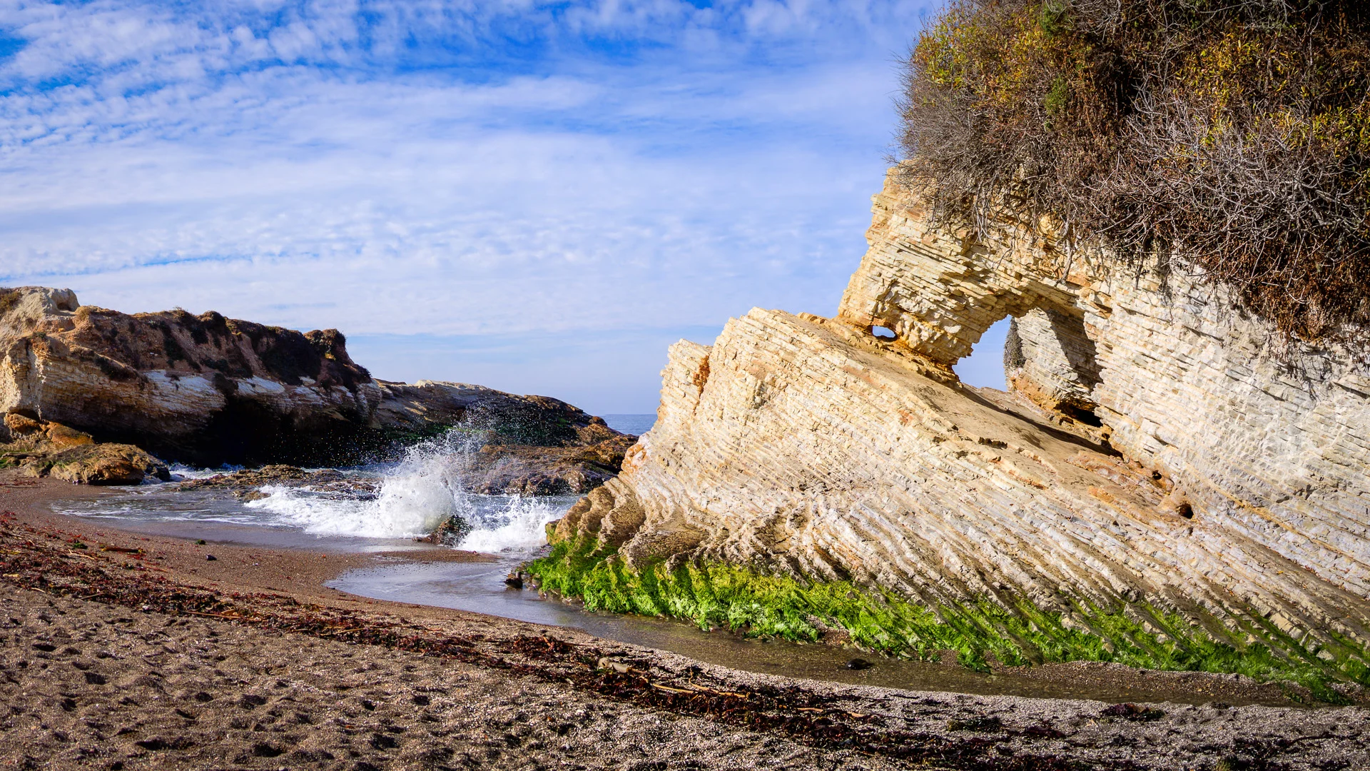 BeachCave_Panorama1_wallpaper.jpg