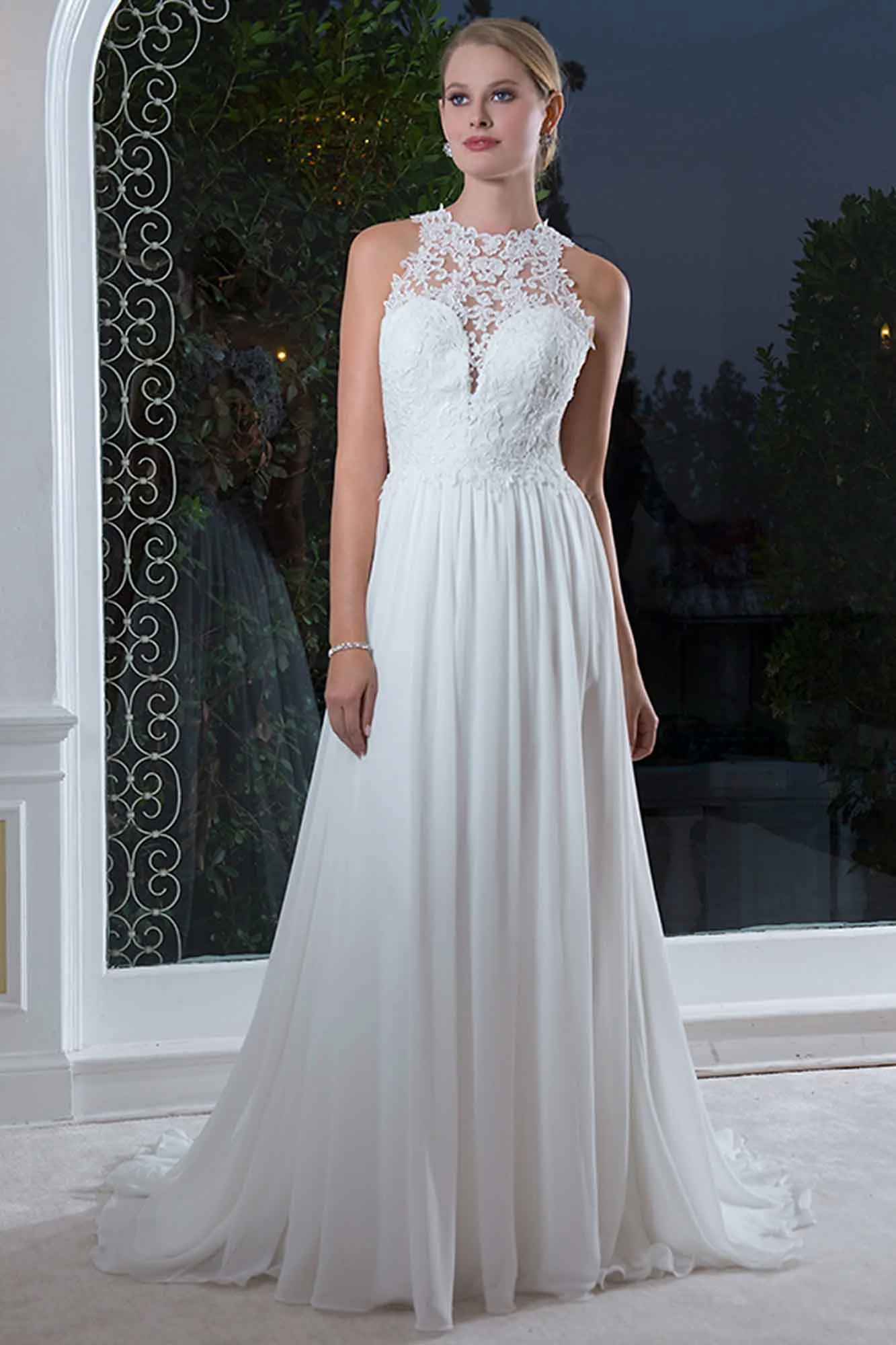 Gowns DAVIS BRIDAL LTD 