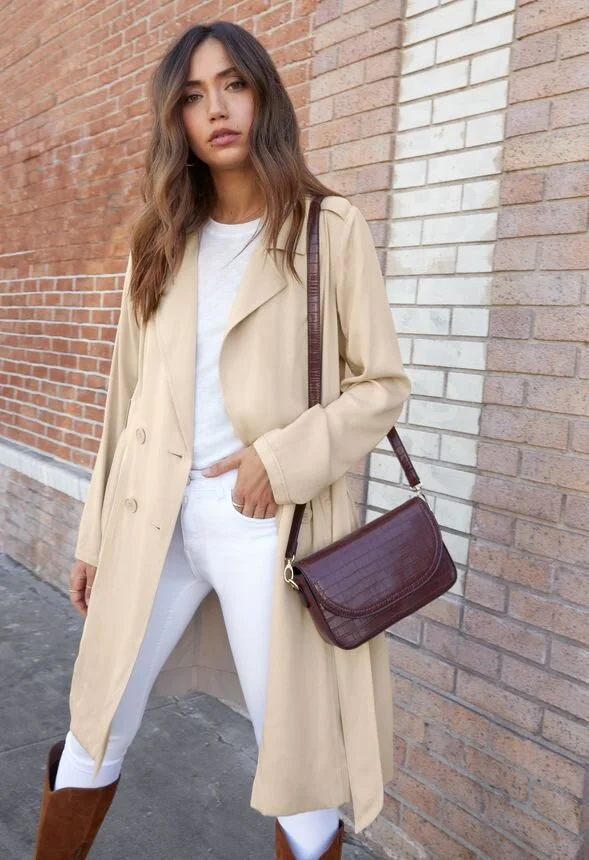 August Showroom | Justfab
