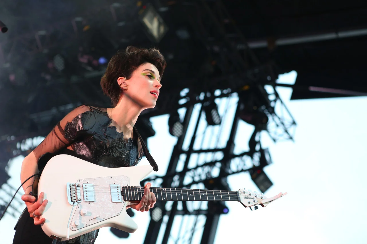 stvincent2_20150605_2000-1280x853-2.jpg