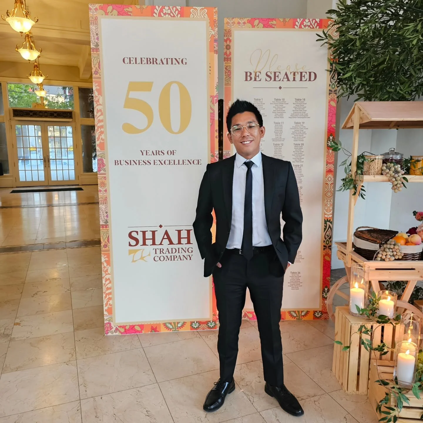 Had a great time entertaining guests for Shah Trading Company's 50th Anniversary. Thank you Sonali for allowing me to be a part of the celebration! 

#magic #shahtradingcompany #anniversary