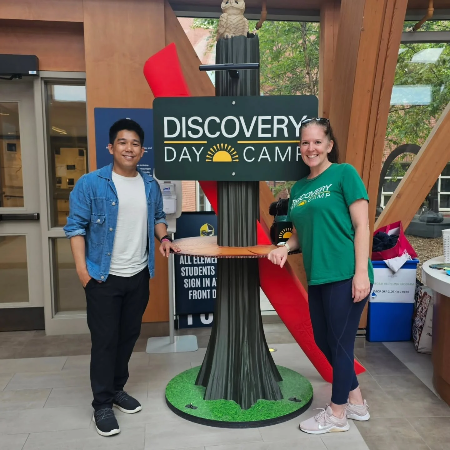 ✨ This summer was pure magic ✨

For 6 incredible weeks, I had the honor of performing at @discoverydaycamp.ca, at @lauremontschool. Huge thank you to the amazing organizers (especially our awesome camp director 🙌) for giving me the stage, the space,