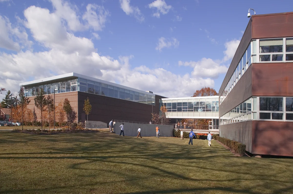 Hebrew_Academy_exterior_wplay.jpg