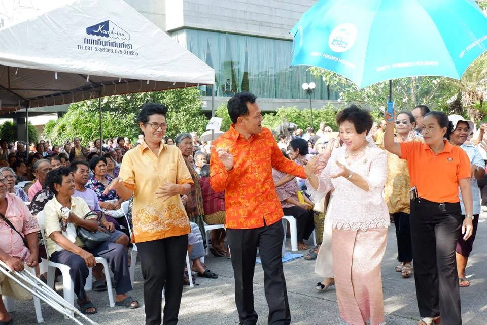 06.jpg