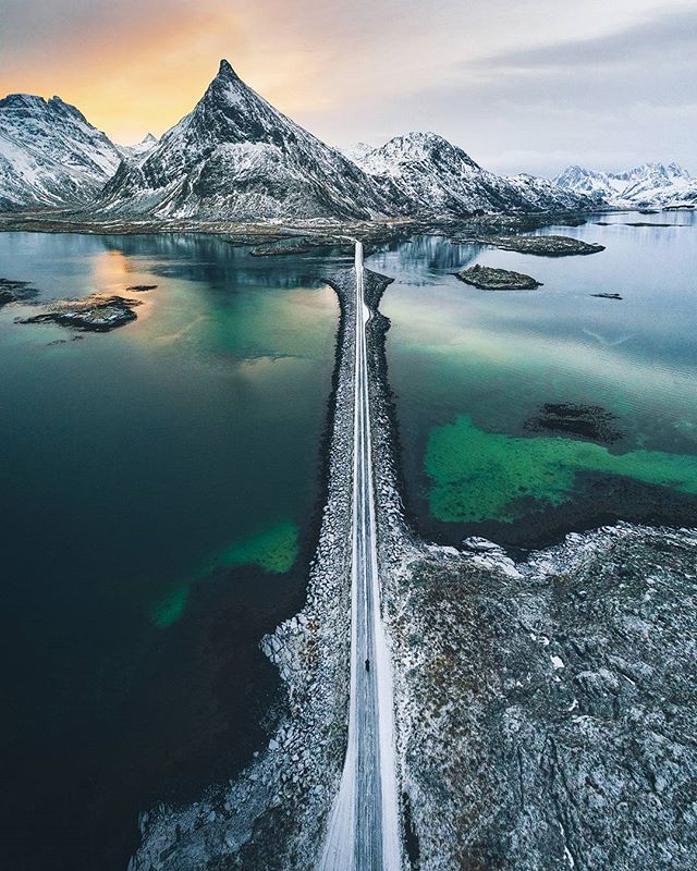 Spot the person 🤗 
Workshop discounts for Lofoten in Oct and Nov available, DM me if interested.

#fromwhereidrone #beautifuldestinations
#artofvisuals #thisweekoninstagram #wildernessculture
#passionforlife #discoverearth
,
,
,
#main_vision #mounta