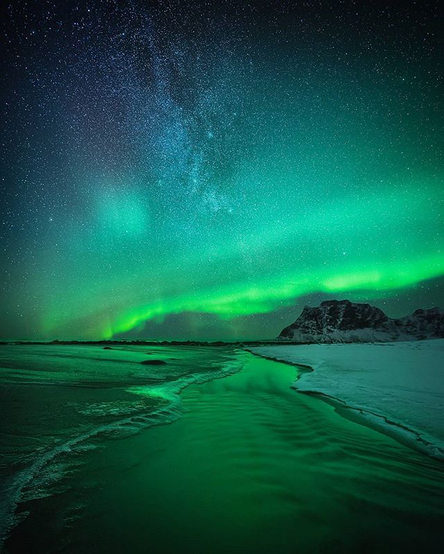 Only a handful of seats available for next years Aurora workshops with @arildheitmannphotography and yours truly. DM me your email adress for a discount code and PDF presentation 👊😉 #artofvisuals #thisweekoninstagram #wildernessculture #passionforl