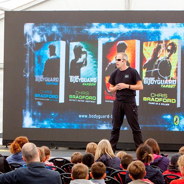 What a fabulous first day we had at @BroughtonHallLF !! It’s been amazing to host so many incredibly talented children’s authors poets and performers in one gorgeous location! We are resetting and ready for Day 2 come and join in ! 📚🎪📚