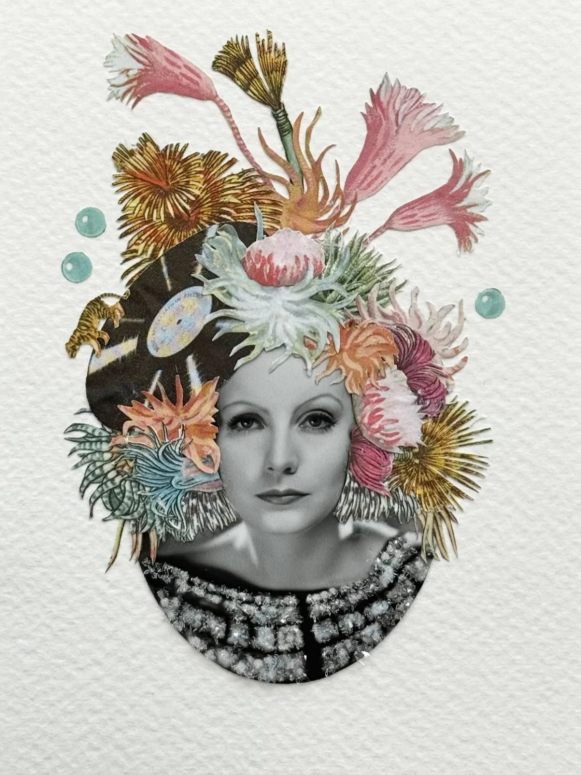 I&rsquo;m so pleased to have an original collage &lsquo;Leonora&rsquo;  in Art on a Postcard&rsquo;s Winter Auction which opens today! You can find my artwork as Lot 449 - with many thanks to curator @ackermanstudios for inviting me to take part. 

T