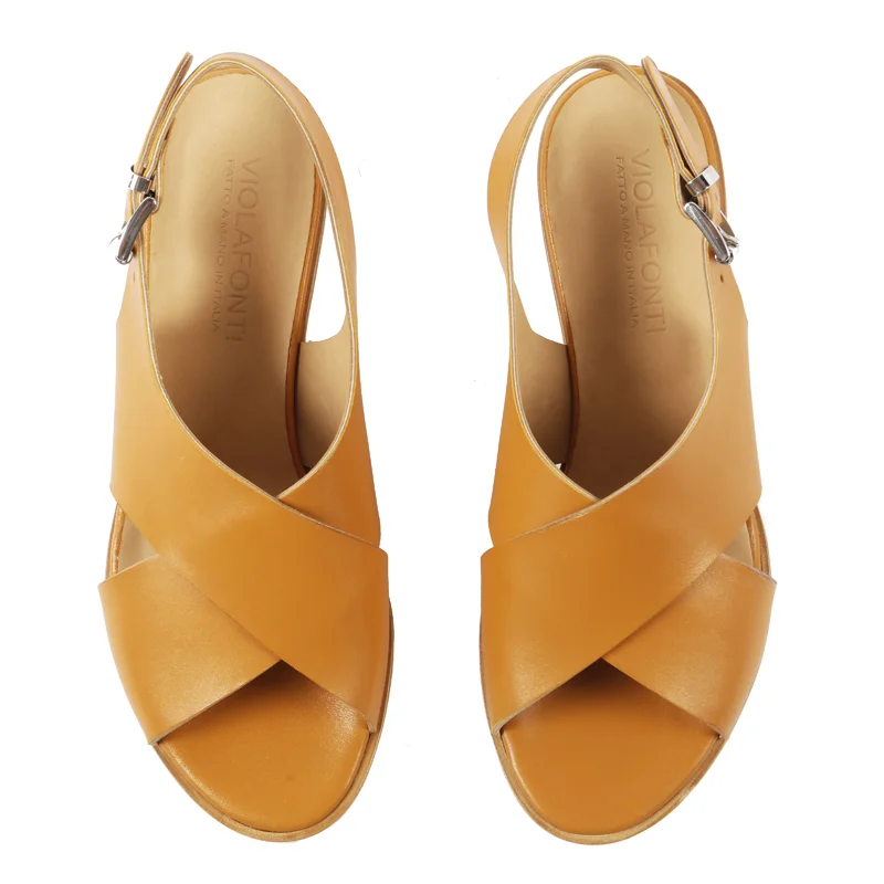 VF_Nina_Mustard_2.jpg