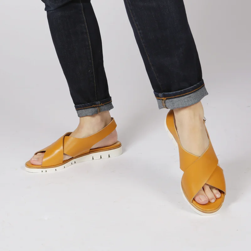 VF_Nina_Mustard_4.jpg